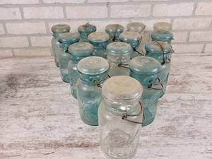 lot 472 image: (15) Antique Blue & Clear 1-Quart Ball Jars from 1923 to 1933 - NO SHIPPING