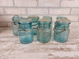 lot 475 image: (7) Antique Blue 1-Pint Ball Jars from 1910 to 1933 - NO SHIPPING