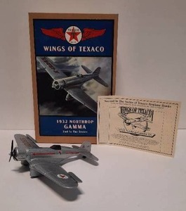 lot 51 image: Wings of Texaco 1932 Northrop Gamma Die-Cast Locking Coin Bank (1994 Ertl Stock Number B223)