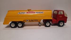 lot 62 image: Vintage 1970s Tonka Super Tanker