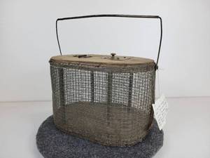lot 111 image: Vintage Homemade CricketGrasshopper Box for Fishing Bait - Great Cabin Dcor