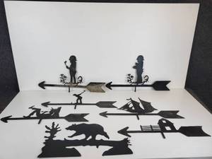 lot 245 image: Lot of (6) Custom Arrows and (1) Bear Silhouette Wall Hanging - Made by Arnie Lillos Creations