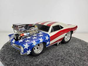 lot 427 image: Muscle Machines Die Cast Pontiac GTO