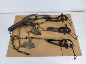 lot 448 image: Lot of (6) Vintage Animal Traps - Various Sizes