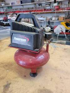 lot 26 image: PowerMate 1 Gal. Air Compressor, Model No. VN0000101