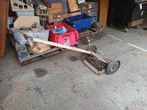 lot 112 image: Antique PQ Reel lawn Mower - Spins - Patent Date 1918 - NO SHIPPING
