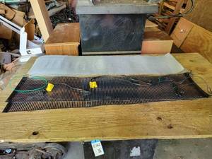 lot 144 image: Pair of Flexwatt Grow Mats - 48 long x 11 wide, (2) sections of screen - 48 x 12