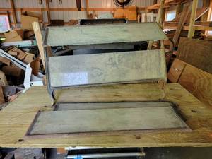 lot 14 image: FORD Model T Roadster Split Windshield with (2) Extra Top Panes and Frames - NO SHIPPING