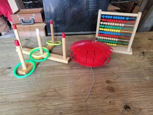 lot 177 image: Childrens Ring Toss Game, Melissa & Doug Abacus, and Humm-Bug Protein Hummingbird Feeder - NO SHIPPING