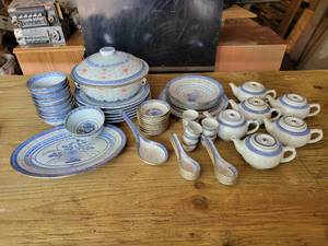 lot 182 image: Chinese Rice Eye Service Set - Tea Pots, Cups, Spoons, Rice Bowls, Platter, Plates, and More NO SHIPPING