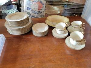 lot 235 image: Set of Noritake Ivory China Dishes - Marseille Pattern