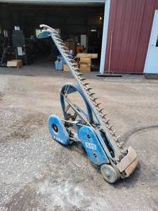 lot 10 image: FORD Model 515 3-Point Sickle Mower - NO SHIPPING