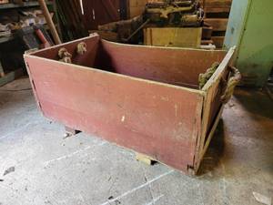 lot 253 image: Large Vintage Wood Crate - NO SHIPPING