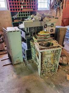 lot 267 image: Large Lot of Commercial Electronics, Transformers and More - NO SHIPPING