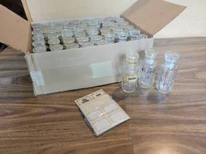 lot 339 image: (46) Vintage Owens-Illinois Glass Spice Jars with Stoppers - 60s to 70s