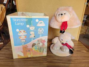 lot 346 image: Vintage Storytime Lamp with Original Box