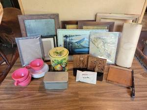 lot 354 image: Vintage Pink Melamine Cups & Saucers, Italy Canister, Vintage Wood Cat Bookends, frames, Prints and More - NO SHIPPING