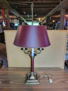 lot 357 image: Vintage Bouillotte Lamp with Tole Metal Lamp Shade - NO SHIPPING