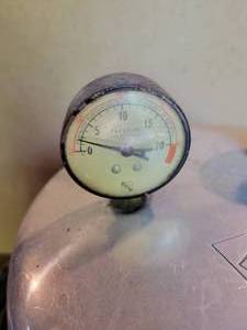 lot 359 image: Vintage Aluminum BURPEE Aristocrat Cooker Pressure Cooker - NO SHIPPING