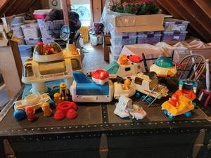 lot 435 image: Vintage Tomy Space Station