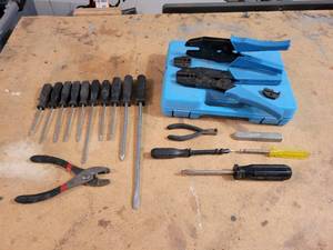 lot 469 image: Lot of Screwdrivers, Crimpers, and More