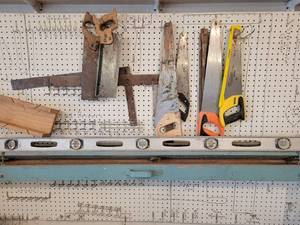 lot 76 image: 72 Aluminum Level with Wood Case, Squares and Saws - NO SHIPPING