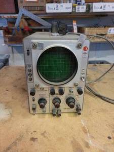 lot 1006 image: Tektronix - Data Instruments Division Oscilloscope, Model 555 - Powers On