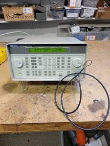 lot 1032 image: Hewlitt Packard Model No. 8648B - Signal Generator - Powers on and Passes Self Test