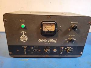 lot 1038 image: WRL Globe Chief Model 90 Transmitter - Powers On