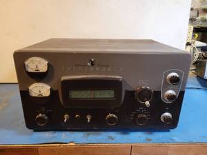 lot 1046 image: E.F. Johnson Viking Thunderbolt HAM Radio Amplifier - No Cord, Untested