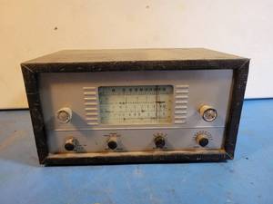 lot 1062 image: Heathkit Model No. AR-2 HAM Communications Receiver - Untested