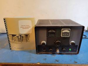 lot 1068 image: E.F. Johnson Viking Challenger S.W. Transmitter with Manual - Powers On