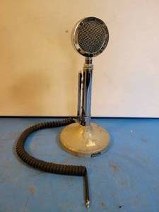 lot 1129 image: Vintage AstAtic Model No. D104 with Base Model UG8 Microphone - Untested