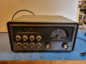lot 1138 image: hallicrafters Model No. HT-32B HAM Radio Transmitter - Does NOT Power On