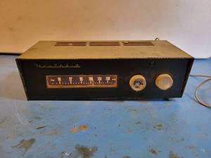 lot 1144 image: Heathkit Model No. FM-4 Radio - Powers On