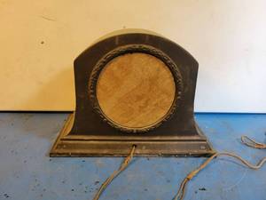 lot 1151 image: Antique RCA Radiola Loud Speaker - Model No. 100-A - Cast Aluminum Case - Untested