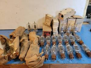 lot 1160 image: Lot of Large Vacuum Tubes - See Description for Details