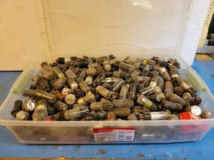 lot 1161 image: Huge Lot of Assorted Vacuum Tubes