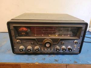 lot 1171 image: hallicrafters Model No. SX-101A HAM Radio Receiver - Powers On