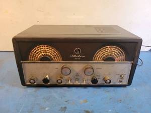 lot 1174 image: hallicrafters Model No. SX-85 HAM Radio Receiver - Powers On