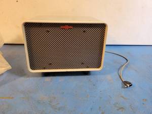 lot 1197 image: Collins Radio Type 312 Speaker with Cover - Untested