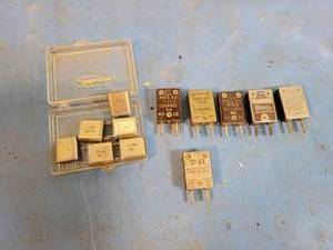 lot 1213 image: Lot of Assorted HAM Radio Crystals