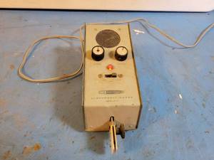 lot 1219 image: Heathkit Model No. HD-10 Keyer - Powers On