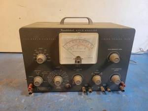lot 1253 image: Heathkit Model No. AA-1 Audio Analyzer - Powers On
