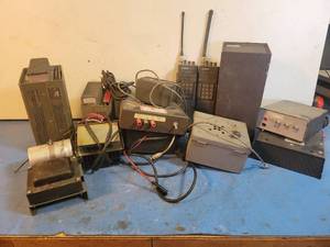 lot 1257 image: Assorted Power Supplies, Radios and More - Untested