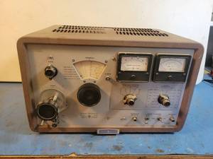 lot 1260 image: Hewlitt Packard Model No. 606A Signal Generator - Did not power on