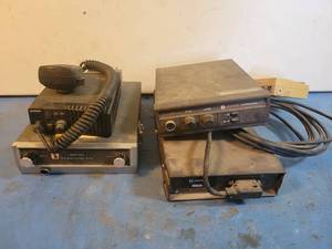lot 1262 image: (4) Vintage E.F. Johnson CB Radios - Untested