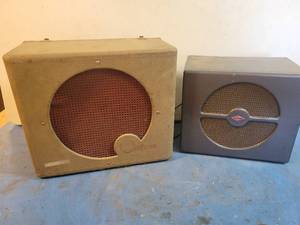 lot 1263 image: Lot of (2) Vintage Speakers - Untested