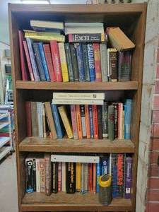 lot 1270 image: Bookshelf of Assorted Books - Chemistry, Radios, Engineering, Computer and More - NO SHIPPING