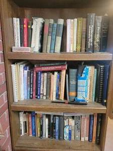 lot 1271 image: Bookshelf of Assorted Books - Electronics, Radios, Physics, Transistor Manuals and More - NO SHIPPING